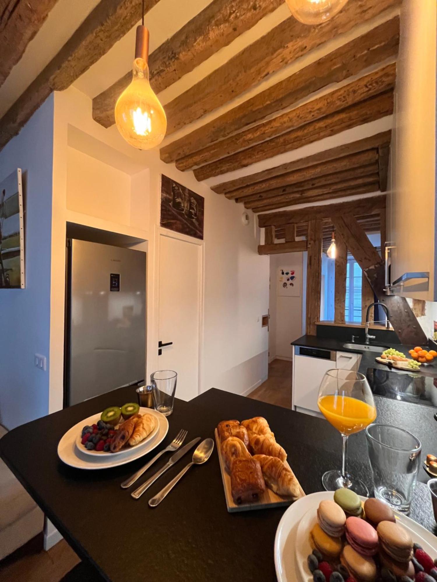 Appartement A Saint-Paul En Plein Coeur Du Marais 4 Pers 파리 외부 사진